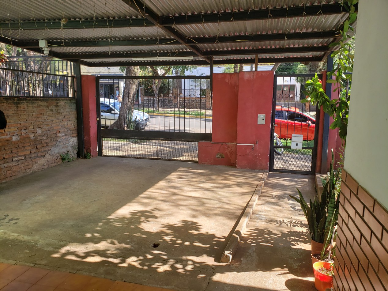 VENTA CASA. SOBRE AVENIDA TAMBOR DE TACUARI CASI  AVENIDA LAVALLE