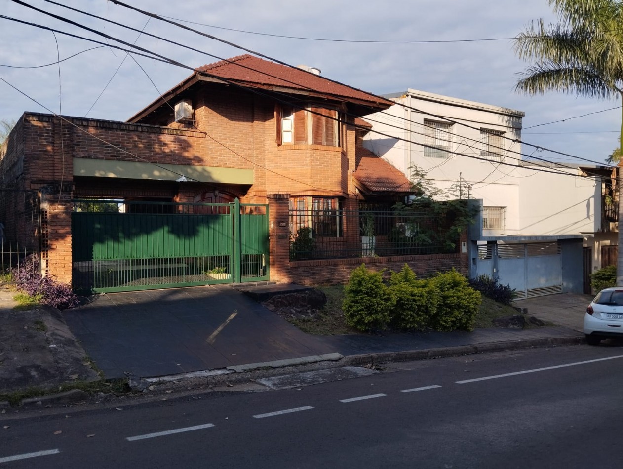 VENTA . VILLA SARITA. CHALET EN DOS PLANTAS