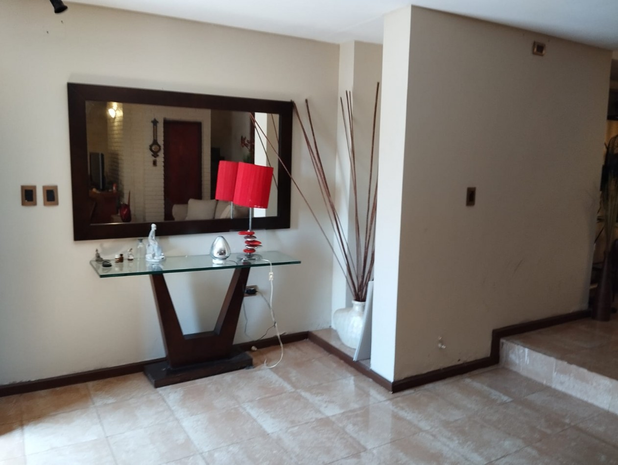 VENTA . VILLA SARITA. CHALET EN DOS PLANTAS