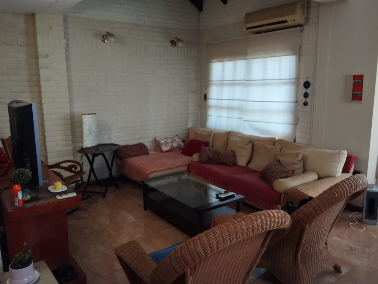 VENTA . VILLA SARITA. CHALET EN DOS PLANTAS