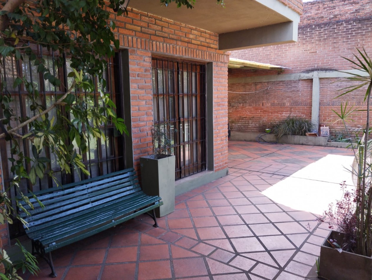 VENTA . VILLA SARITA. CHALET EN DOS PLANTAS