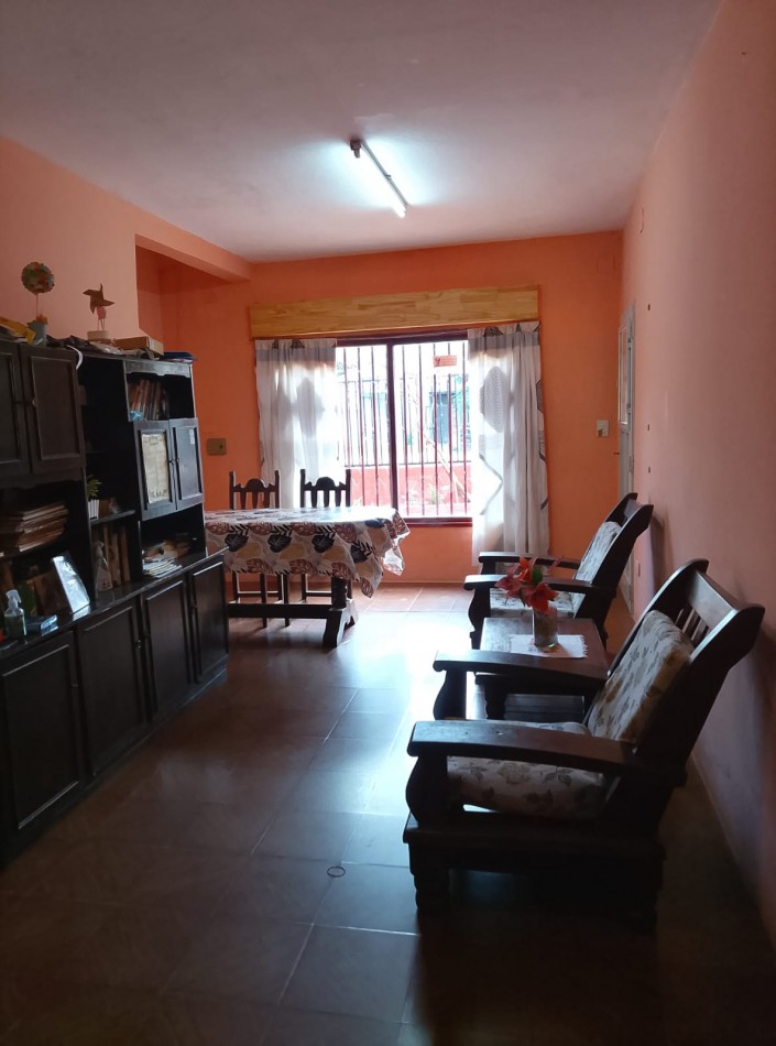 VENTA CASA CON LOCAL EN ESQUINA