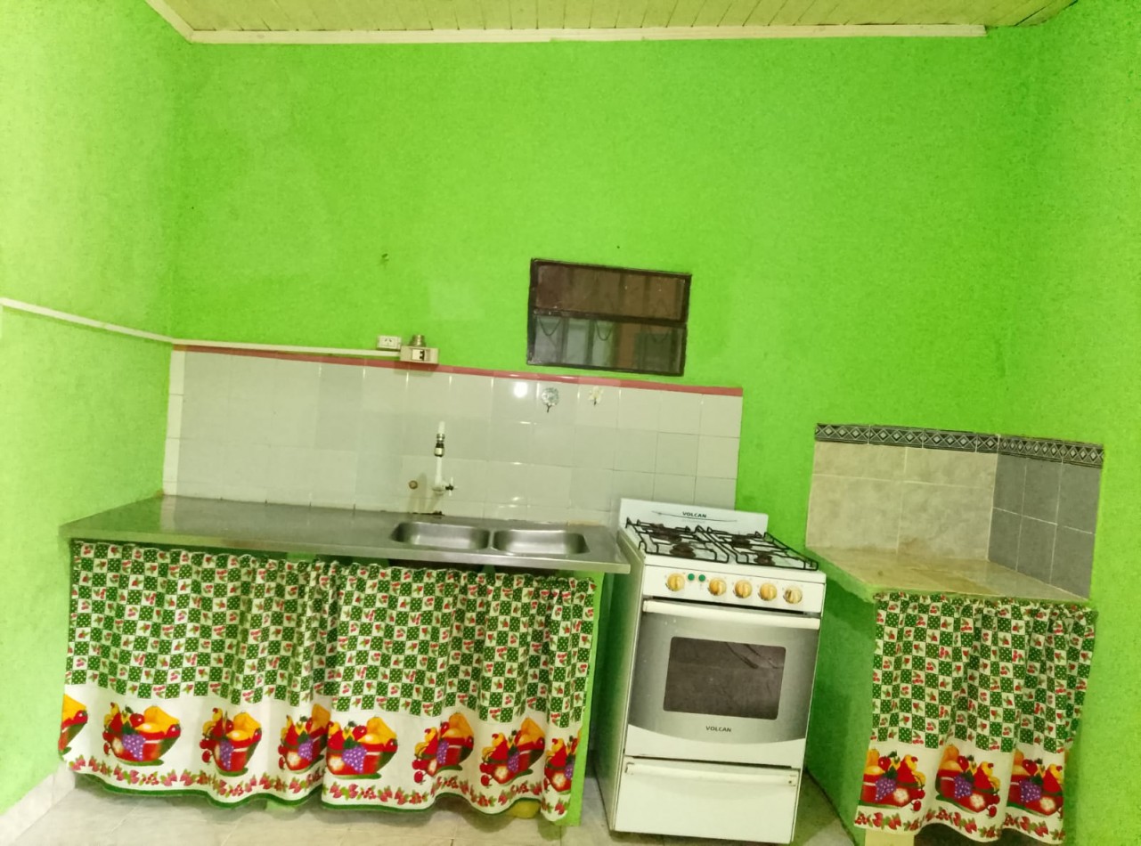 VENTA CASA CON LOCAL EN ESQUINA