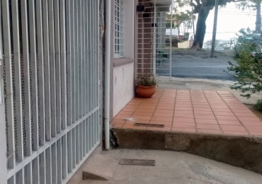 Casa en Villa Sarita. Oportunidad